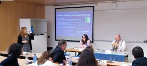MESA REDONDA. David Esteller - Responsable del Proyecto contra el Desperdicio Alimentario de AECOC, Gaby Susanna - Directora de la Plataforma Aprofitem els Aliments, y Alba Bala - Investigadora de la Cátedra UNESCO ESCI-UPF.